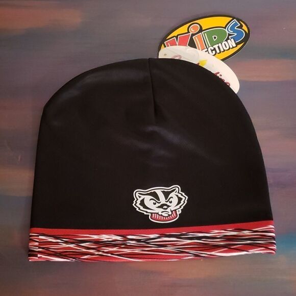 NWT Wisconsin Badgers Fleece Lined Nylon Skull Cap - Picture 1 of 5